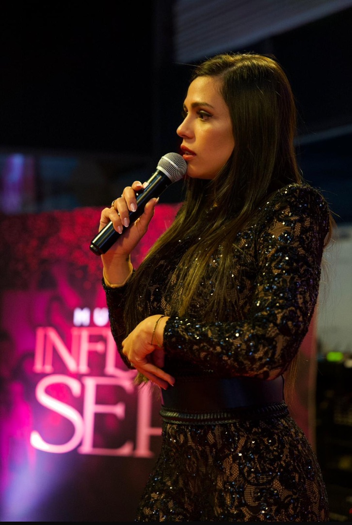 Michelle Piters en evento InfluenSER